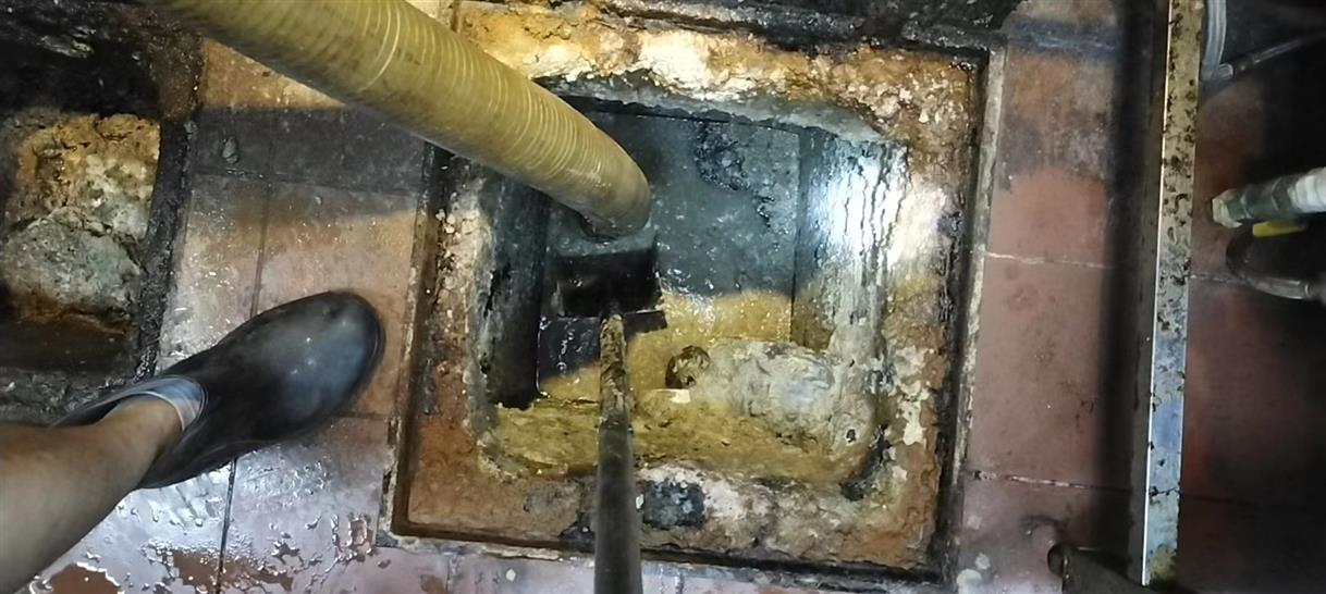 西城污水池清理一般都有毒气，怎么预防中毒呢？